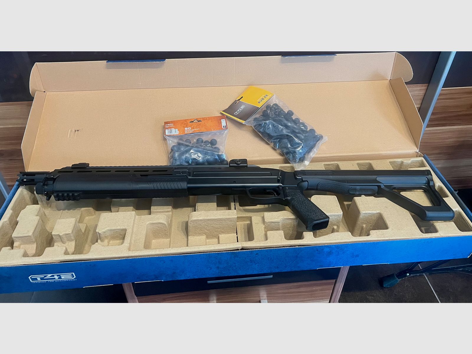Modell TX 68, Kaliber .68  CO2 Gewehr zur Heimverteidigung, Bild 1 von 4