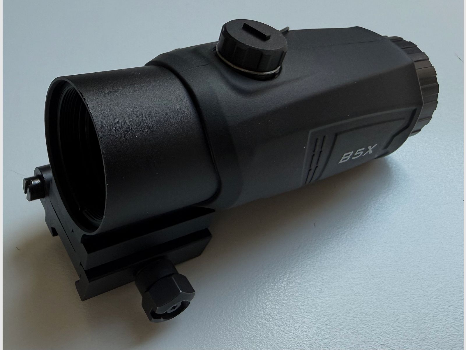 Falke B5 X Magnifier - LIKE NEW