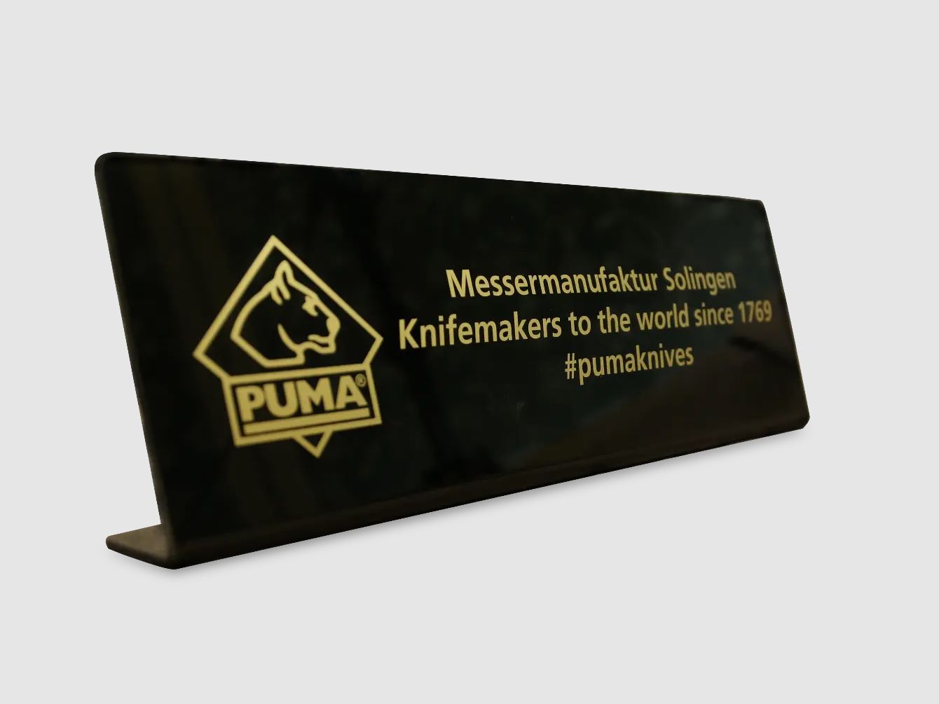 Thekendisplay / Aufsteller schwarz "Knifemakers to the world"