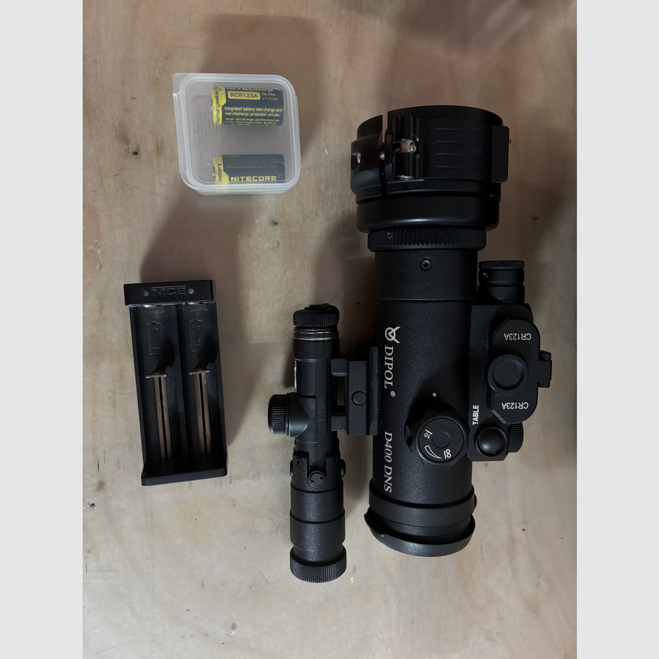 Dipol DNS 400 Nachtzicht voorzetapparaat