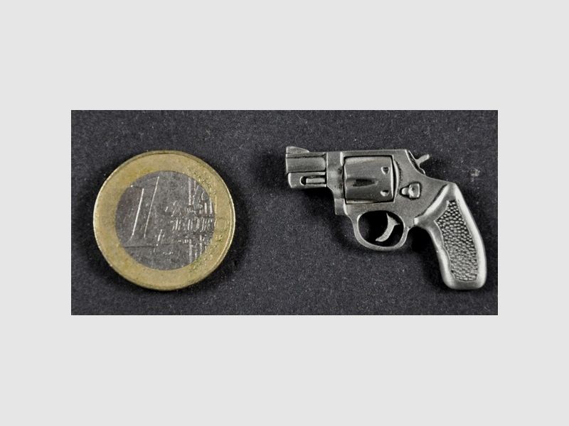 Taschenrevolver .38 Spezial als Metall-Anstecker