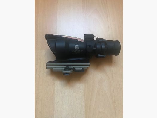 Trijicon ACOG Triangle 4x32