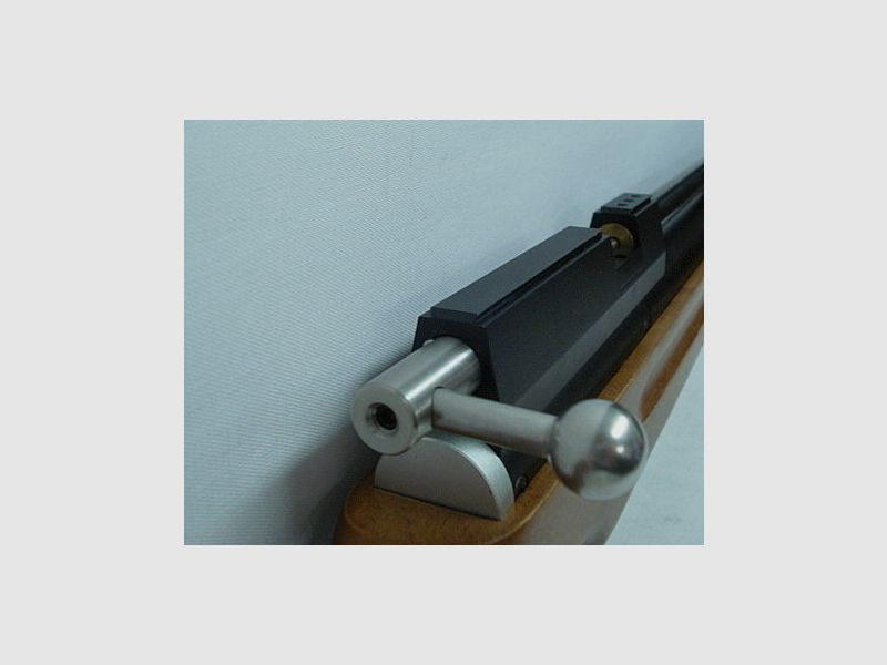 Rifle de aire InnoMar M10 PCP Cal. 4,50mm, Culata de madera