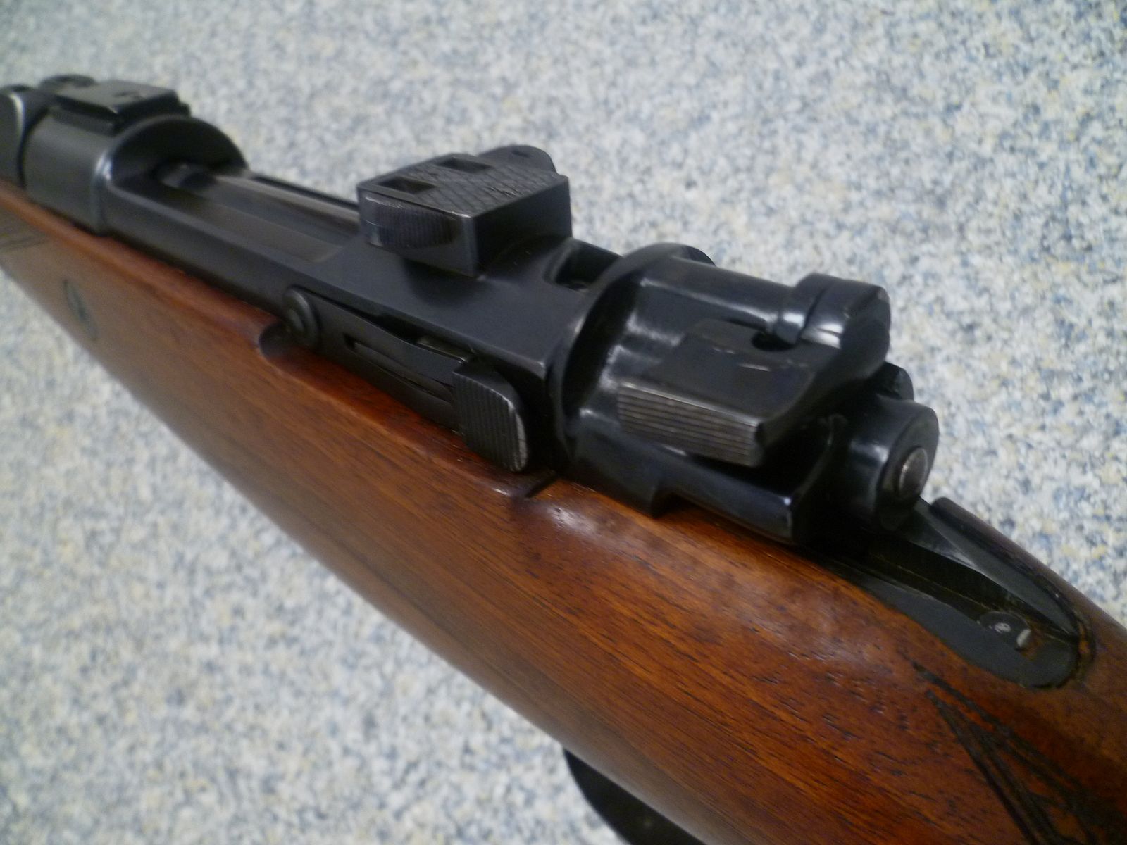 Repeater rifle Brenneke 9.3x64
