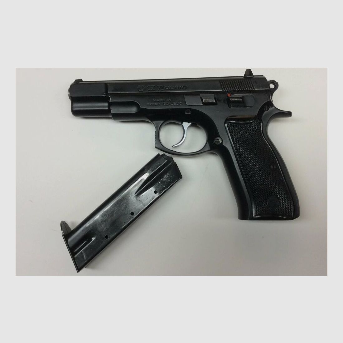 CZ Uhersky Brod M75 9mmLuger