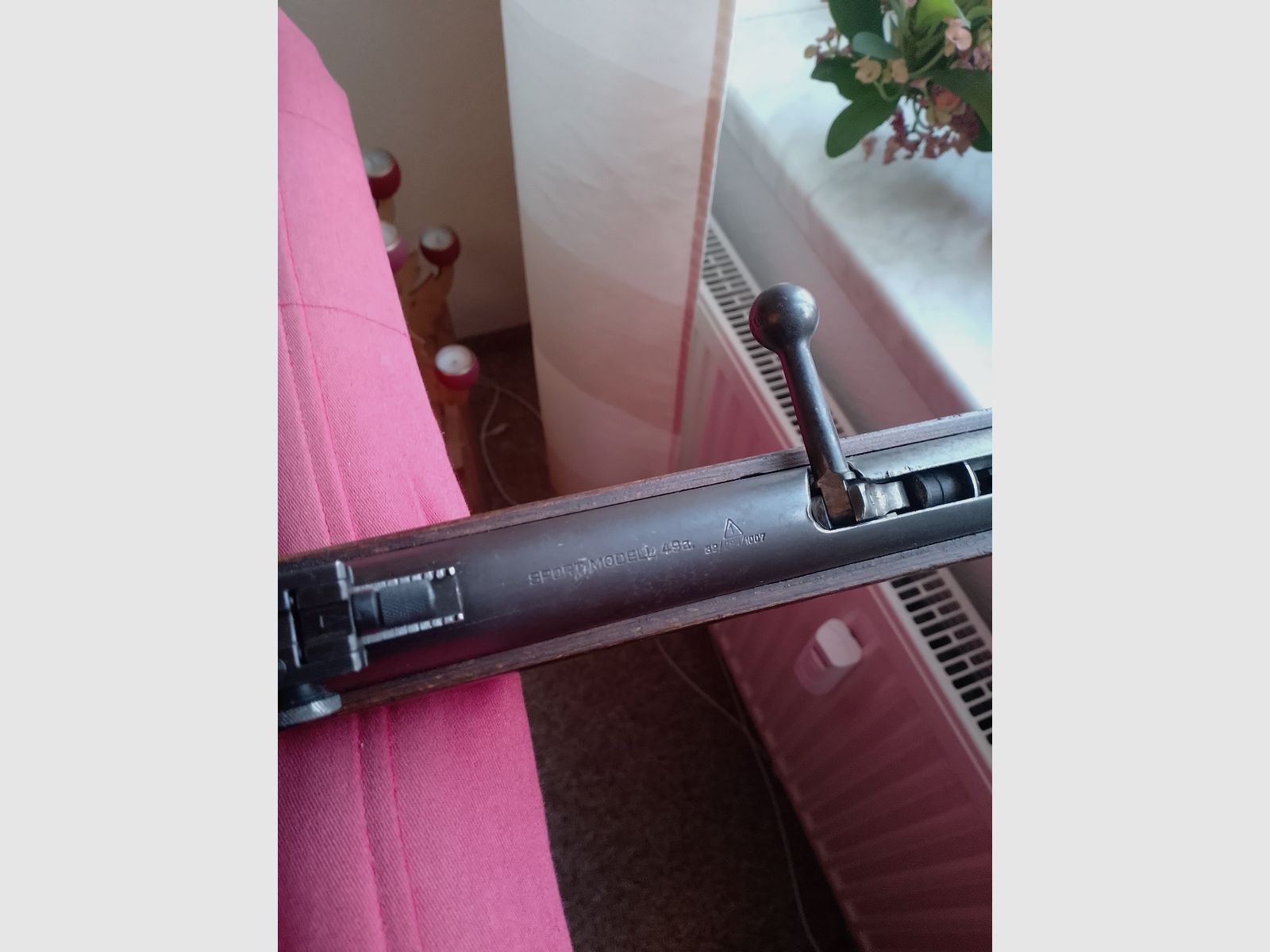 Luftgewehre 1x Haenel Sport Model 49a Cal. 4,4 und 1x  Umarex Podium CO2 Rifle Cal. 4,5