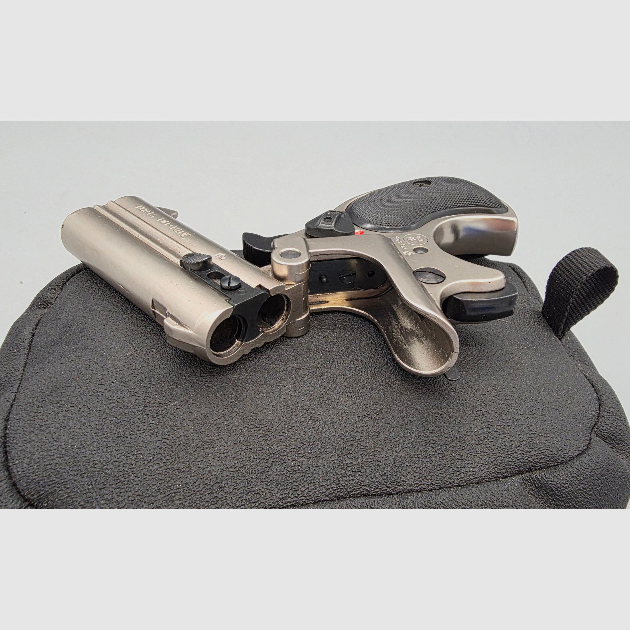 Im Bestzustand in OVP und Pyrobecher Noris Twi Nine Twinny Derringer mit alter Sammler PTB 276 im Cal. 9mm Knall