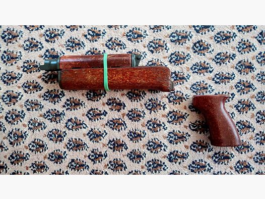 Original VZ.58 "Beaver Barf" Bakelit Handschutz und Griff / auch geeignet für CSA Sporter / Set #3