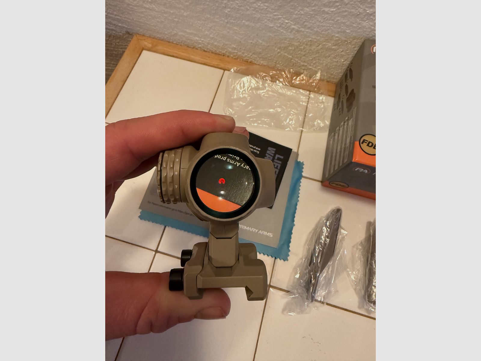 Primary Arms Slx 1x Micro Prism FDE Acss Cyclops red - Excellent condition