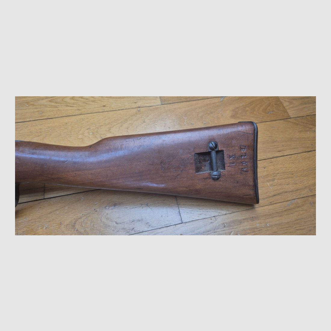 Sehr schöner Karabiner Truppe Speciale Carcano Modell 1938 (91/38 TS) – Arsenal von Terni – Kal. 6,5×52 – Monomatrikulation – Sehr schönes Holz – Ausgezeichneter mechanischer Zustand – Schöner Lauf mit klaren Zügen bis zur Mündung – Waffe von 1940 – TBE++/TBE+++, Bild 27 von 34