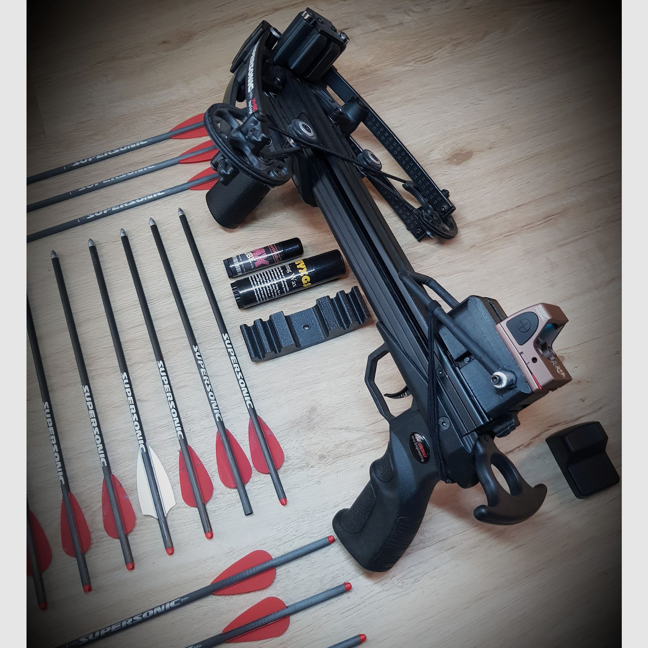 X-Bow Armbrust Supersonic FMA Magazine + Bolzen und Zubehör 