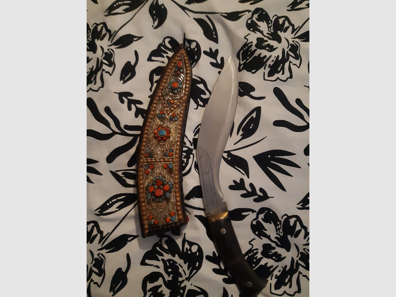 Nepalese kukri machete