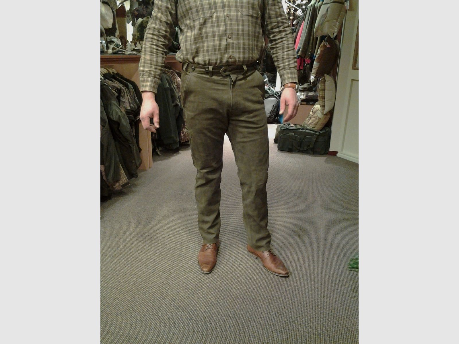 Waidmann Pantalón de hombre de cuero de búfalo, imagen 2 de 4
