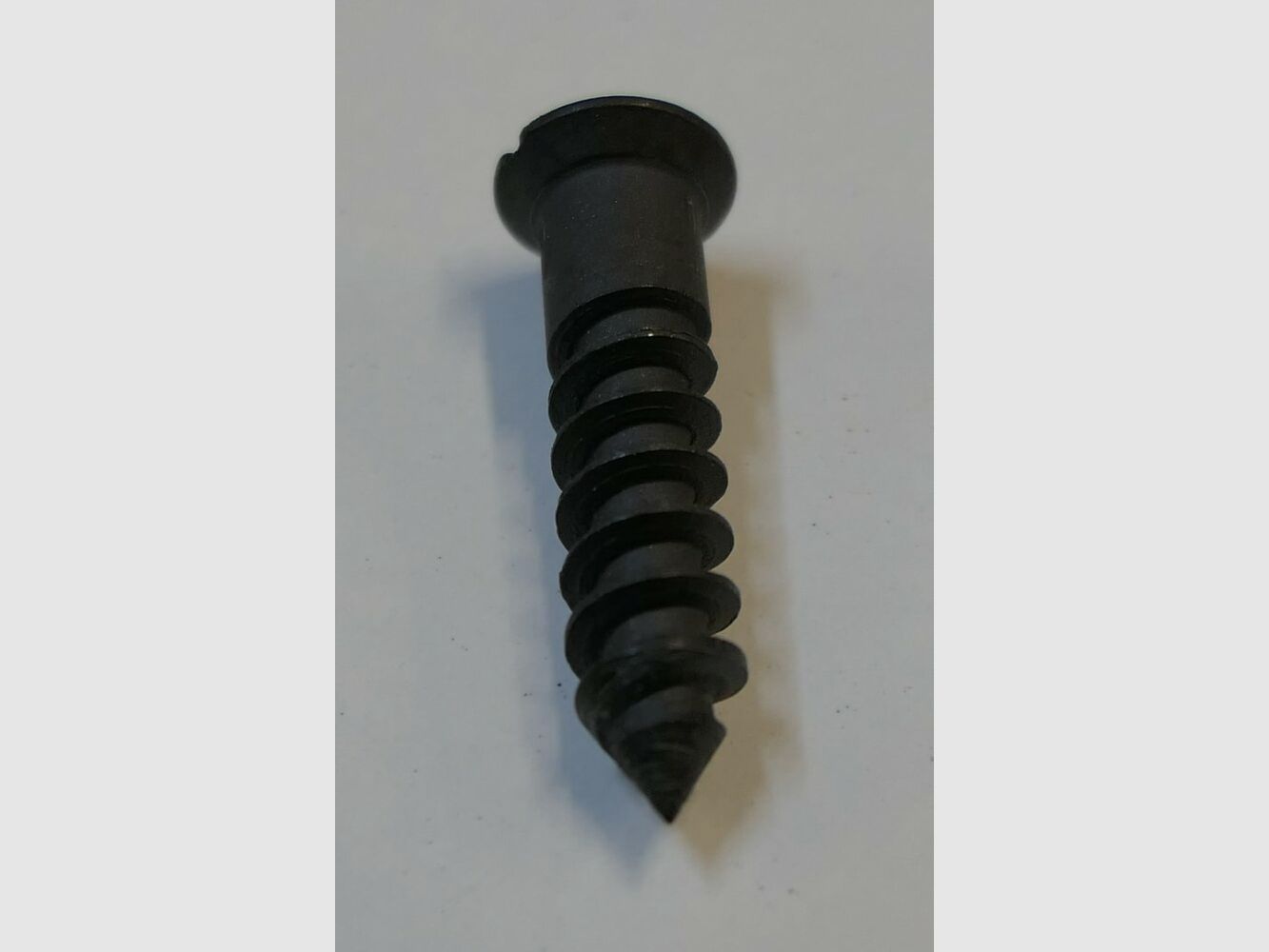 DDR VEB Devices & Tool Construction Wiesa original DDR NVA AK 47 screw for butt cap [69] unused, new for AK47, 7.62x39
