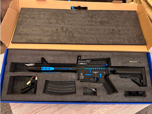  Airsoft Cybergun Colt M4 Blast Blue Fox Vollmetall  S-AEG 6mm BB schwarz