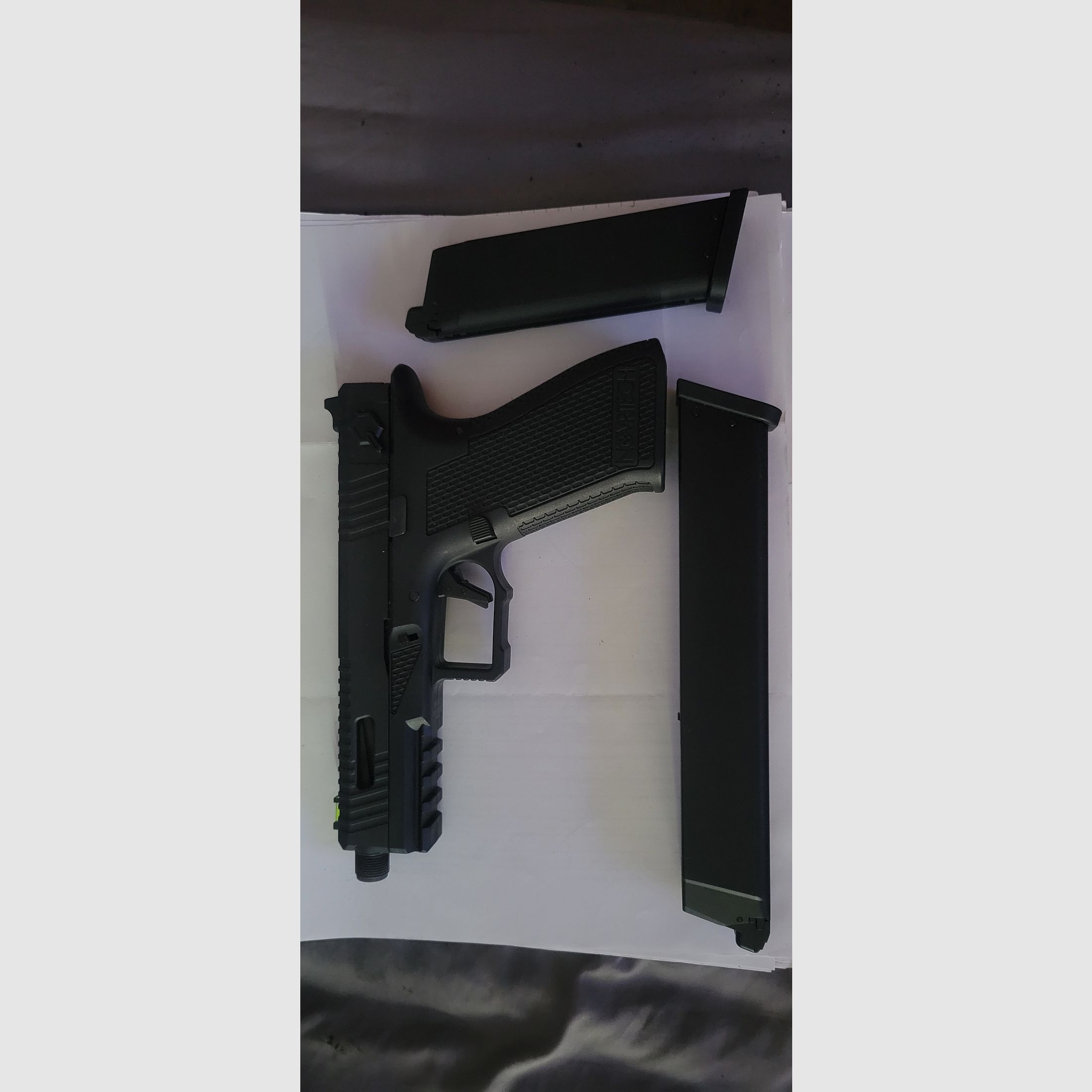 Neuwertige Novritch  ssp 18  + 50 er gasmagazin 