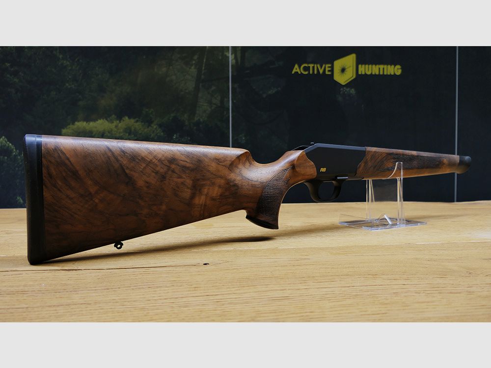Blaser R8 Schäftung / Holzklasse 7 / Bayrische Doppelfalzbacke / mattes Finish