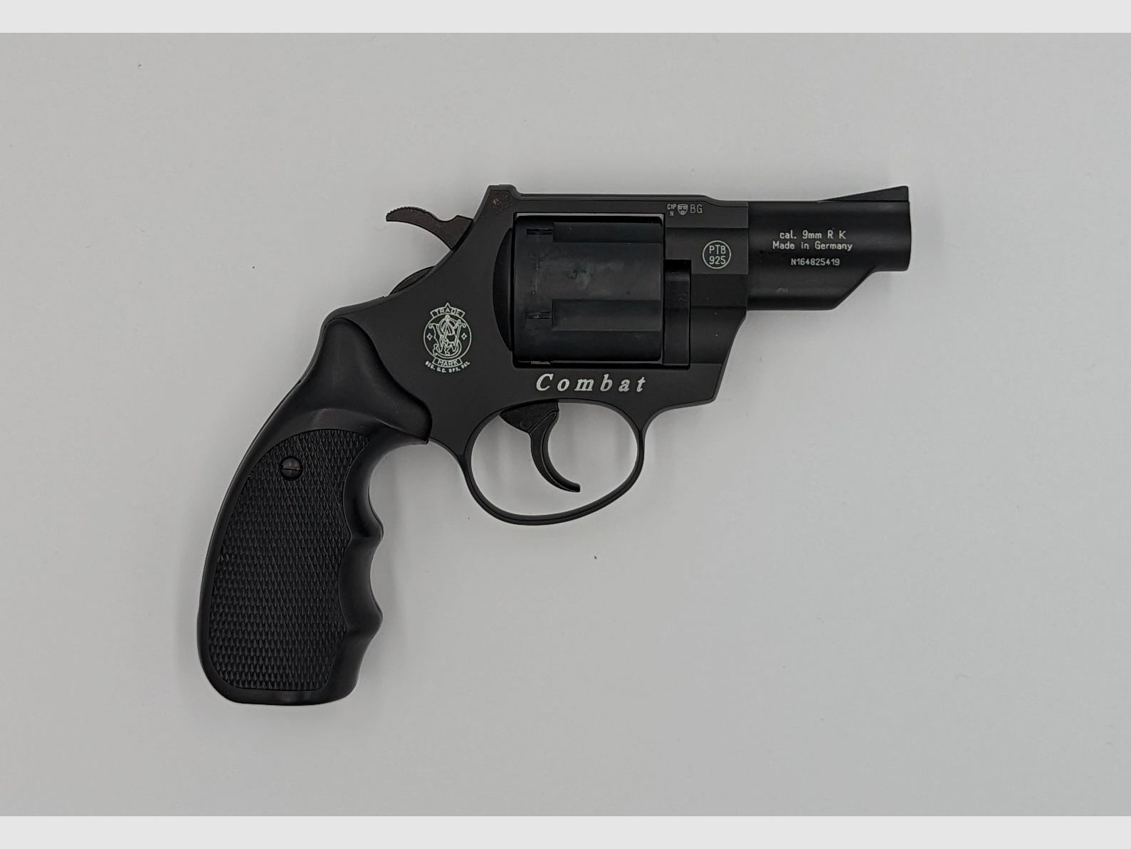 Schreckschussrevolver S&W Combat Black von Umarex – Neu & ungebraucht – cal. 9 mm P.A.K.