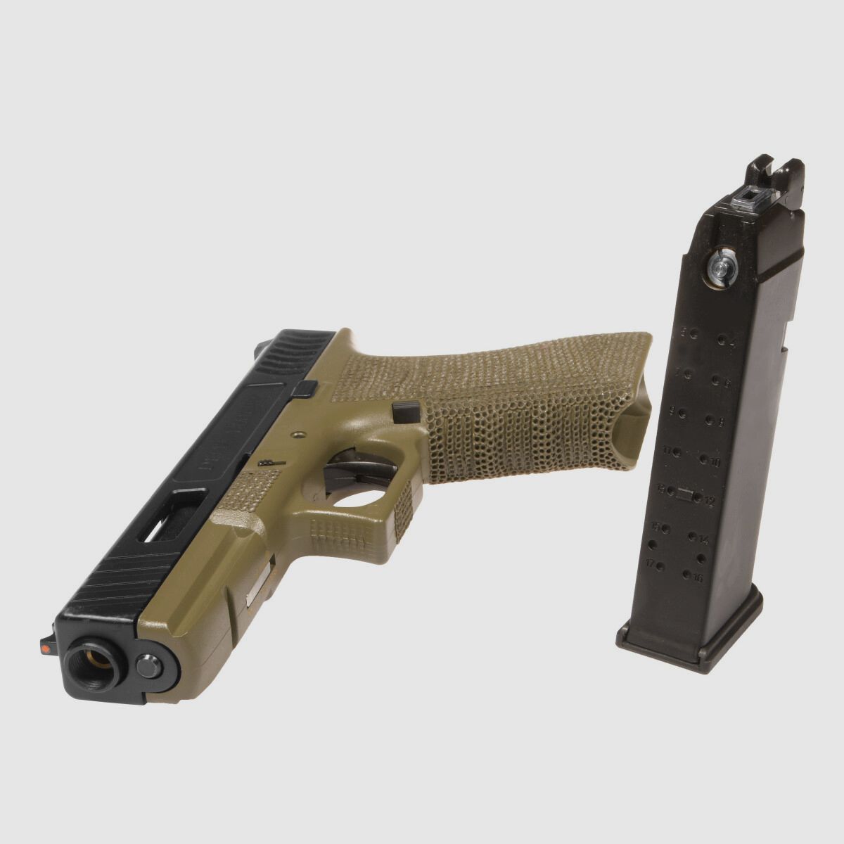 P01 GBB Airsoft Pistool met Grip Stippling in Olijf | Delta Armory