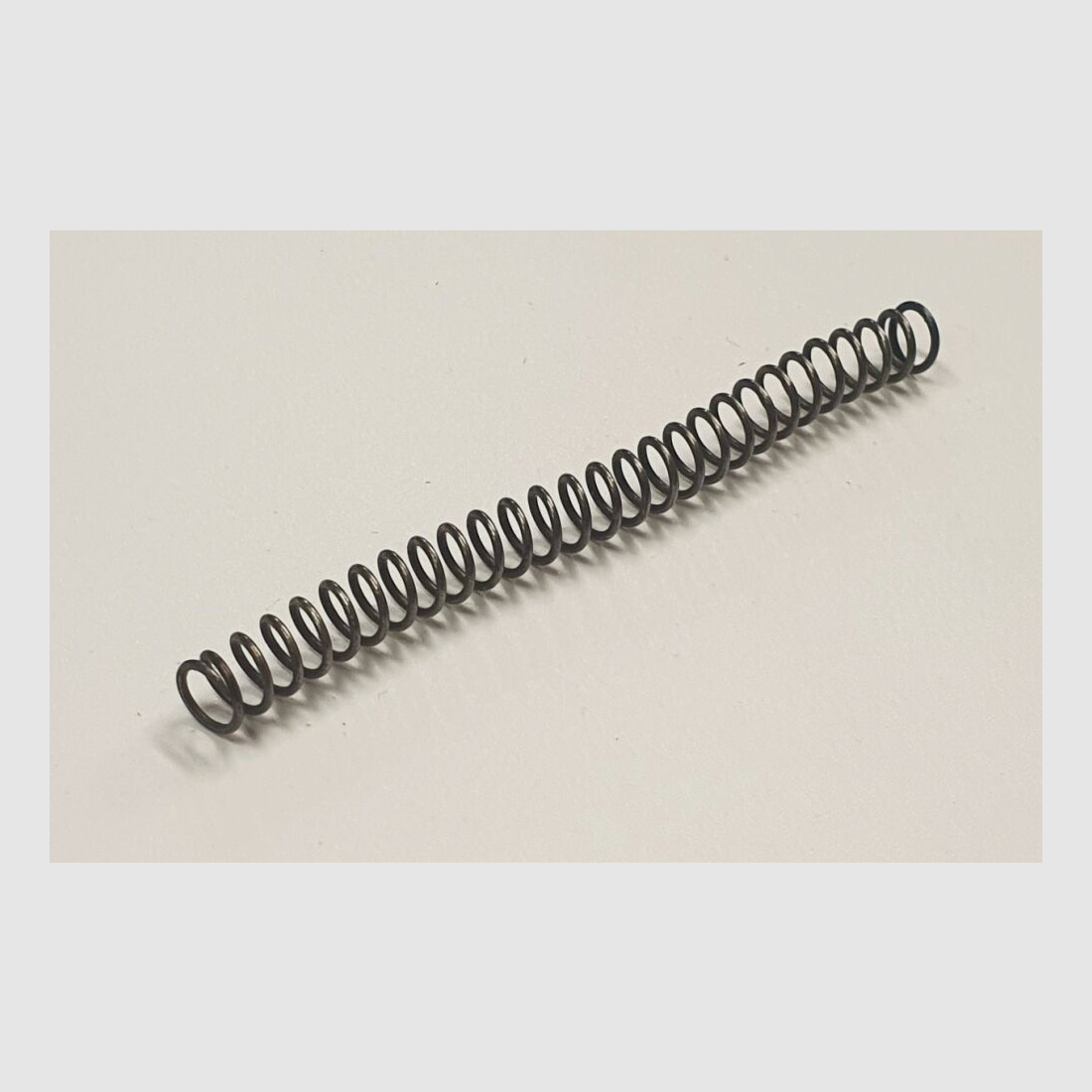 MAB [6] ressort de fermeture pour PISTOLET AUTOMATIQUE MAB BREVETE MODELE C / D pièce d'origine, comme neuve