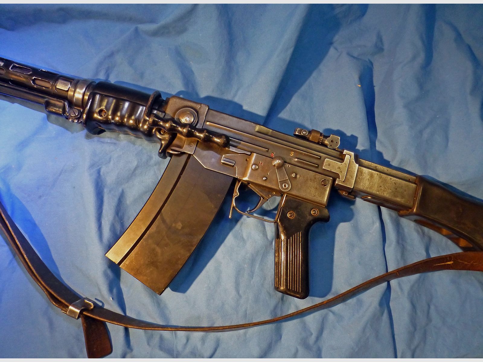 Carabine SIG Fass57 / STG57, image 2 sur 2
