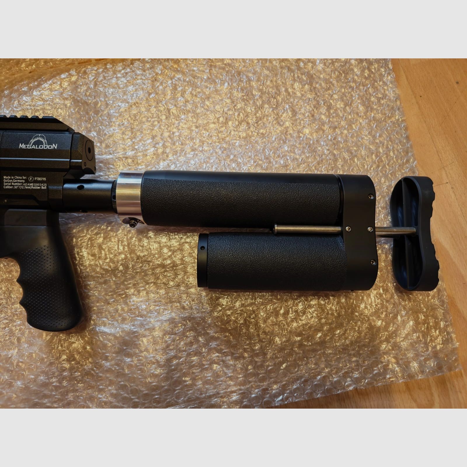 GoGun AEA Megalodon F-Serie 7,5 Joule | Kaliber .50 Luft / PCP karabin | z JADS podwójnym zbiornikiem | 2x 12 nabojowe magazynki aluminiowe | + wkładki stabilizujące do chwytu | z akcesoriami i fakturą