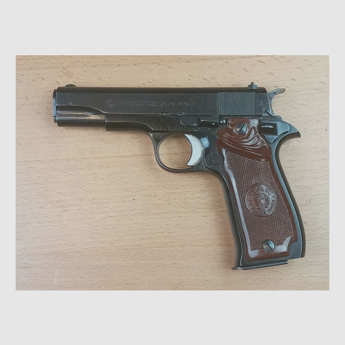 Star, Espagne Modèle S.A.