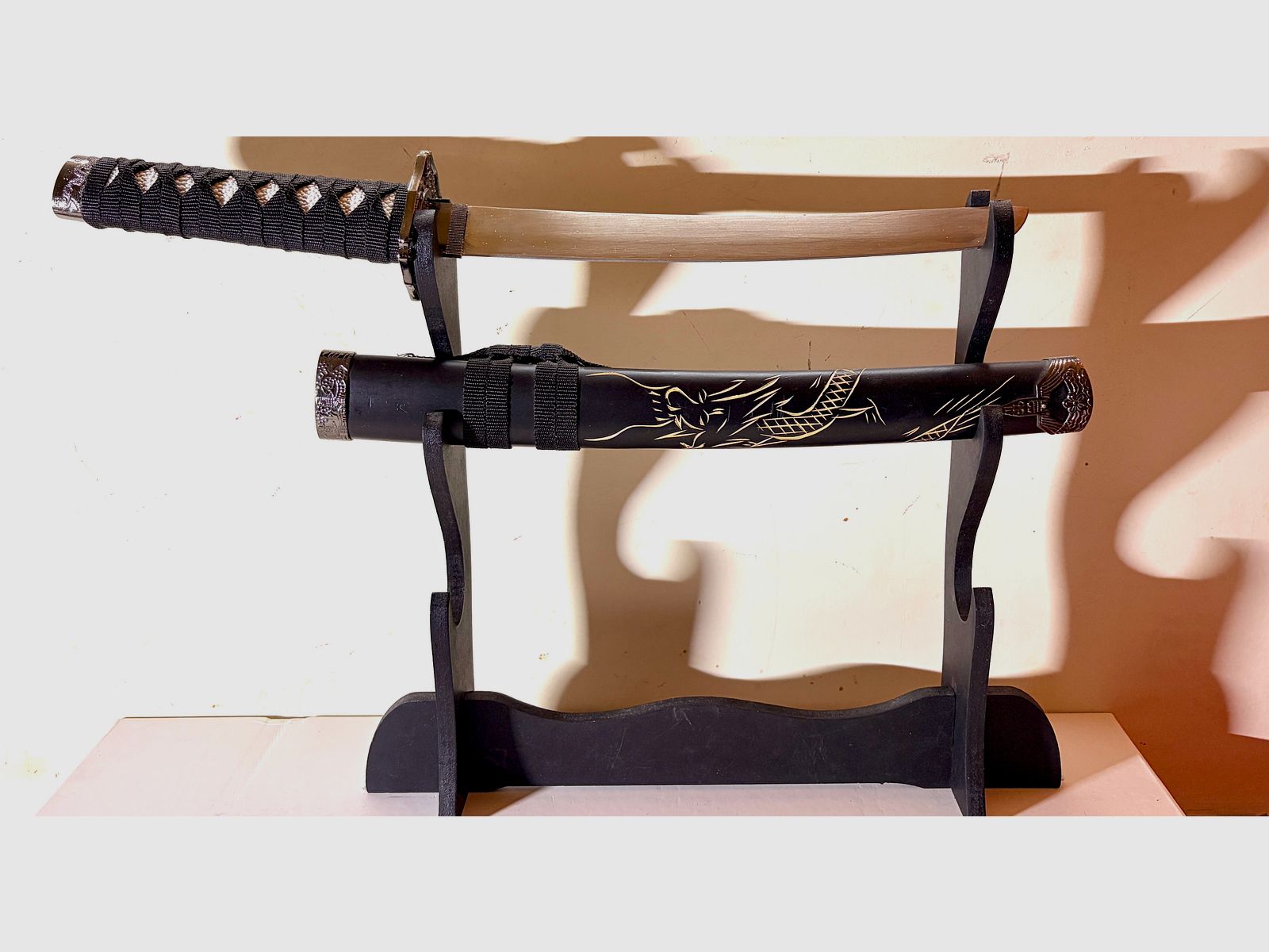 Ensemble d'épées japonaises (Daisho) avec Katana, Wakizashi, Tanto et support