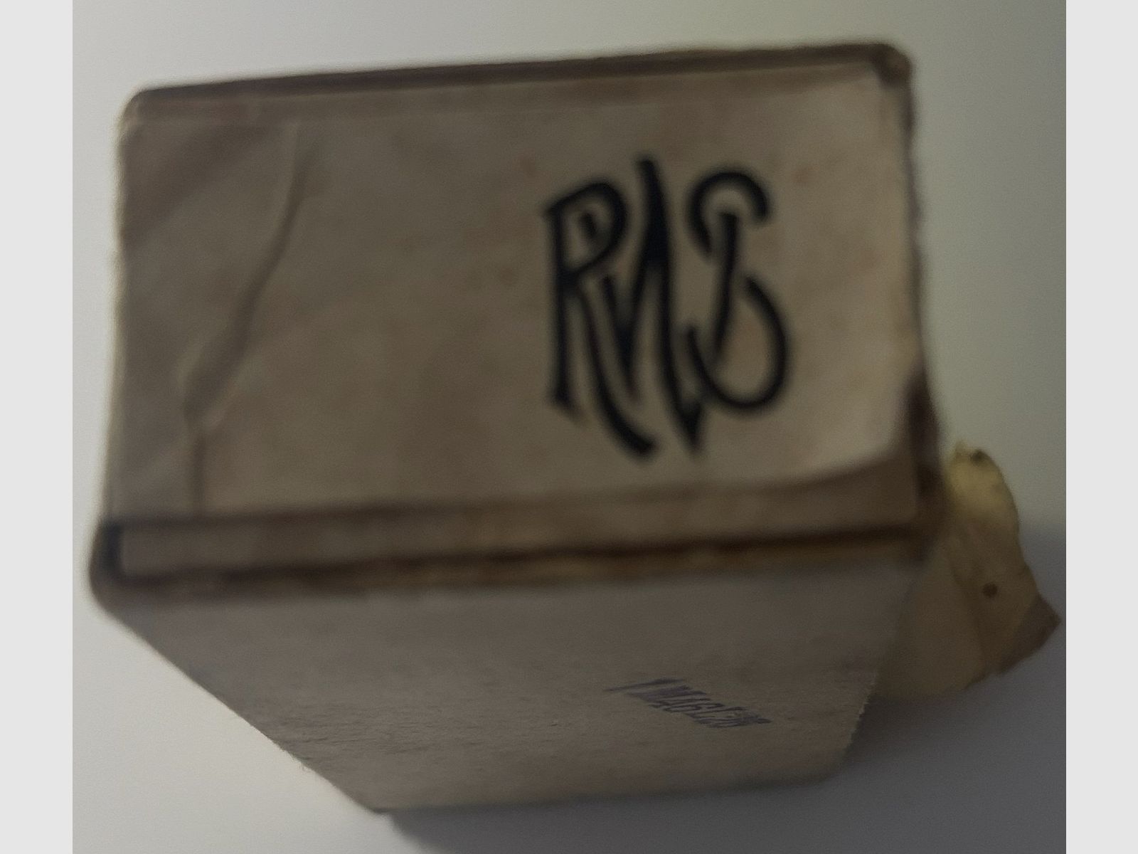 Oude RWS doelmunitie Kal.5,6 lang (.22lfb) - ca.1946 - 50 patronen - verzamelobject, afbeelding 3 van 4