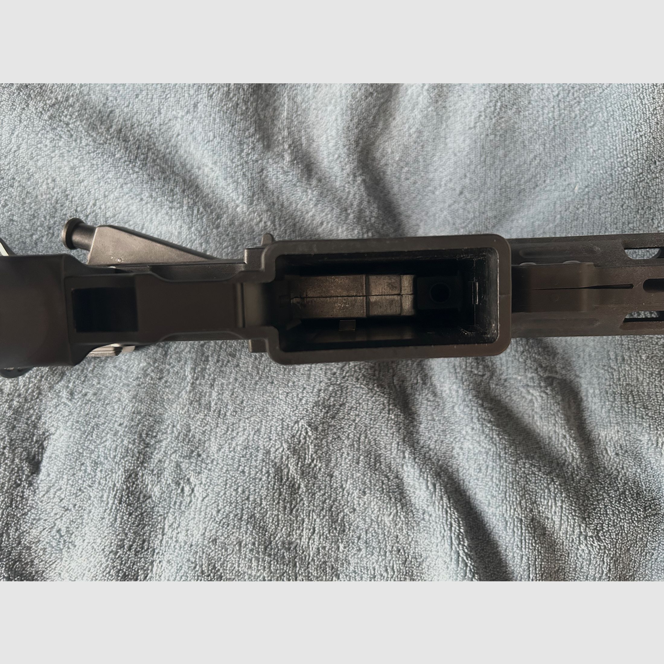 Tippmann Commando AEG Carbine 14,5” (M4, schwarz) Airsoft, Gewehr