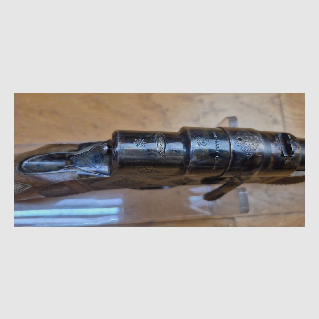 Wspaniała karabina systemu Buffalo z 1894 roku – Wersja „Luxe” – Manufacture de Saint-Etienne – Kal. 12mm/410 – Jedna z pierwszych – Marzycielski jasper – 100% oksydacja – Kategoria D – Rzadko w takim stanie muzealnym – TBE+++, zdjęcie 1 z 44