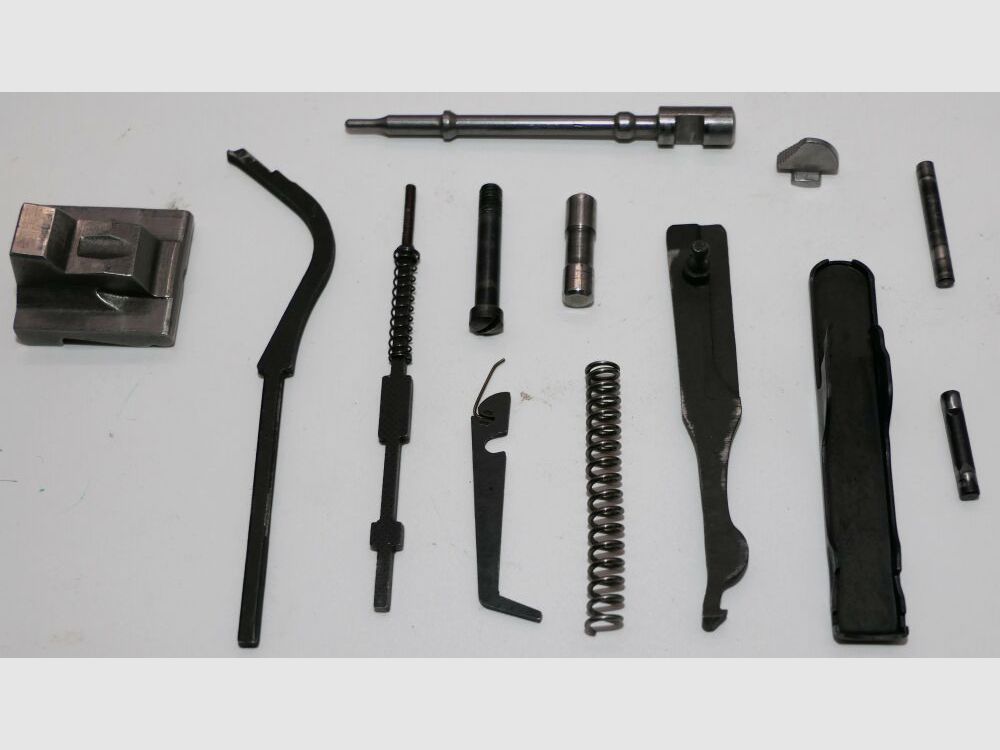 Wapenfabriek Walther Ulm Donau Vrije onderdelen set Walther P38 van de Bundeswehr 14 onderdelen