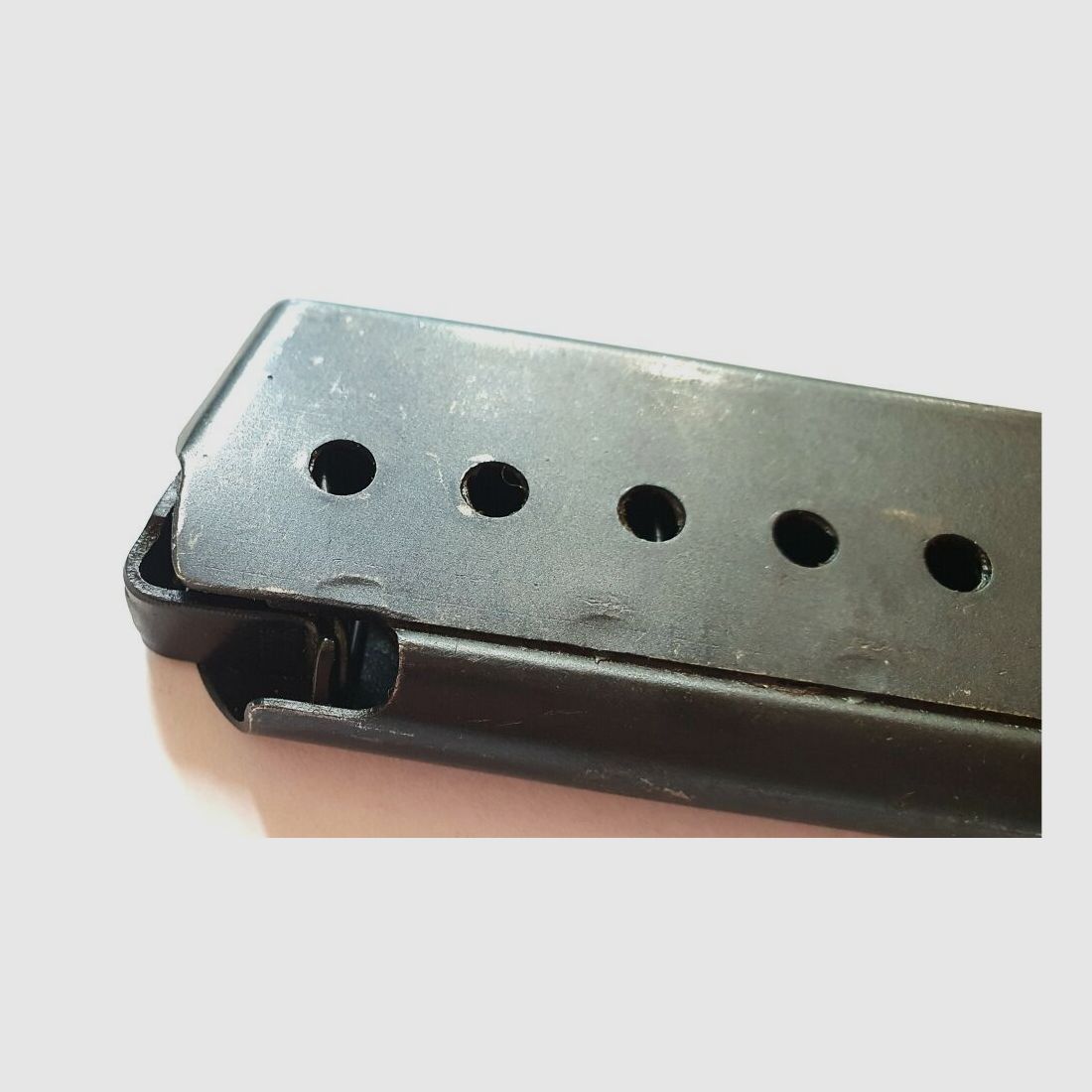 Fábrica de armas Carl Walther Walther P38 Cargador, Segunda Guerra Mundial, con sellos de Wehrmacht, usado