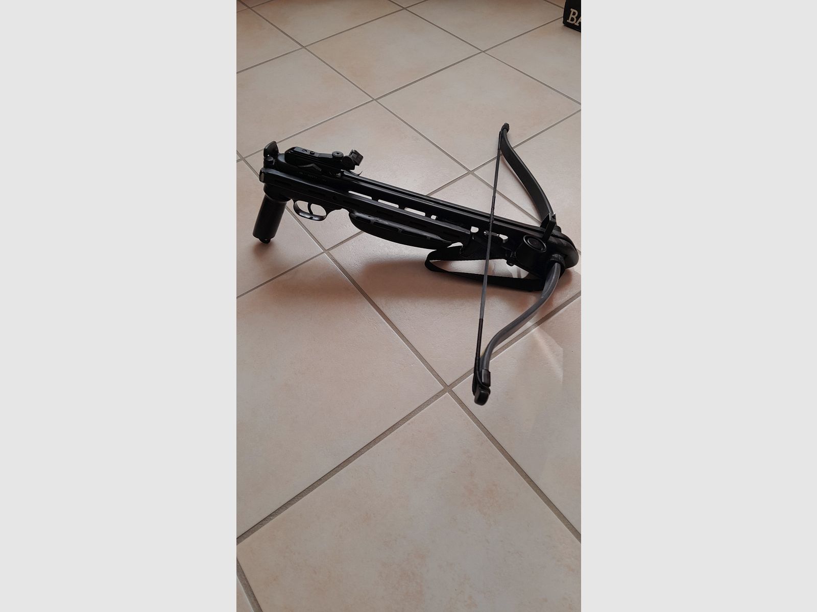 Barnett Panzer II Armbrust, 175 lbs, mit 9 Pfeilen und Ersatzsehne, Bild 5 von 20