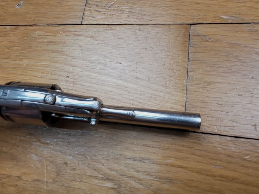 Seltener Revolver Claudin mit System – Kollektive Hülsenentnahme – 6 Schuss – Kaliber .22LR (!) – Einfach- und Doppelaktion – Mit Öffnung nach oben – Sehr seltenes und nicht dokumentiertes Stück in .22LR – TBE, Bild 8 von 23