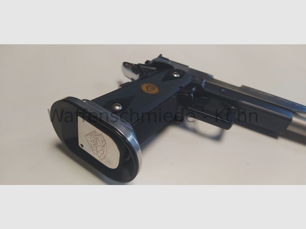 Strayer-Voigt Infinity