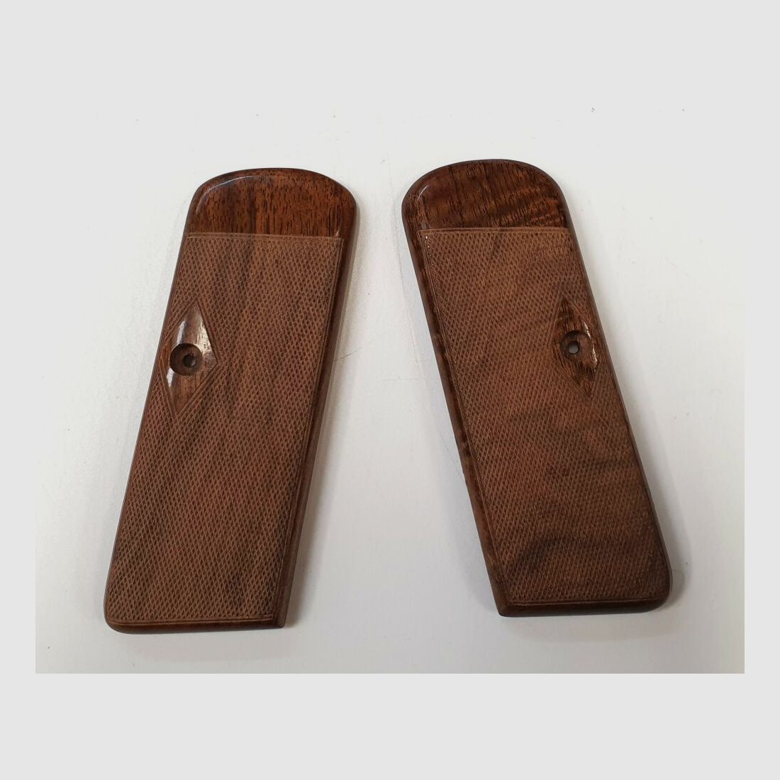 Fabrique Nationales FN Griffschalen Paar rechts / links Pistole Browning FN M25 Mod.1910/22 7,65mm browning, neuwertig