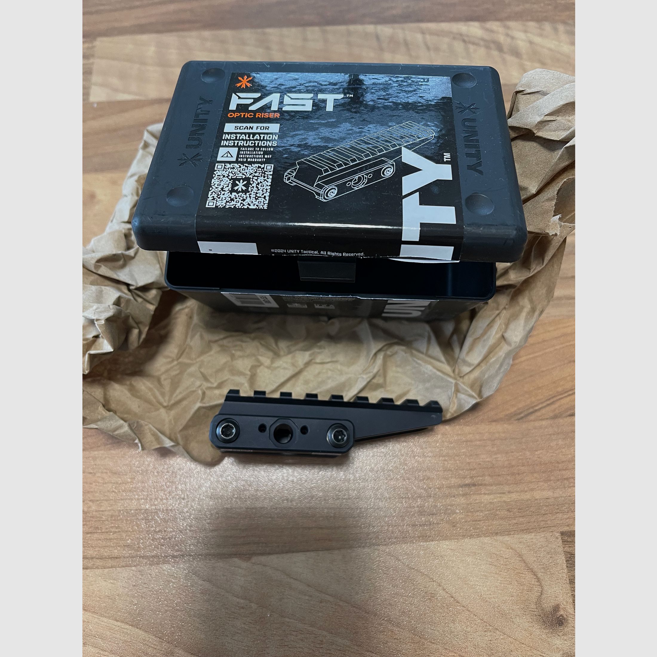 Unity Riser Schwarz