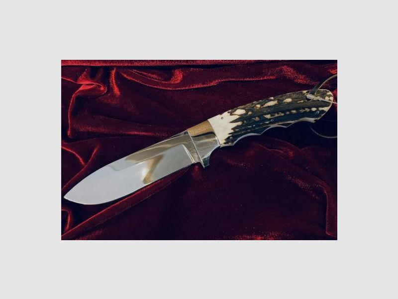 DNC Hubertus Hirschhorn Jagdmesser Böhler 440C