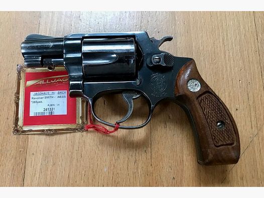 Kommissionen Rev. S&W Mod.36 2''Chiefs Spez