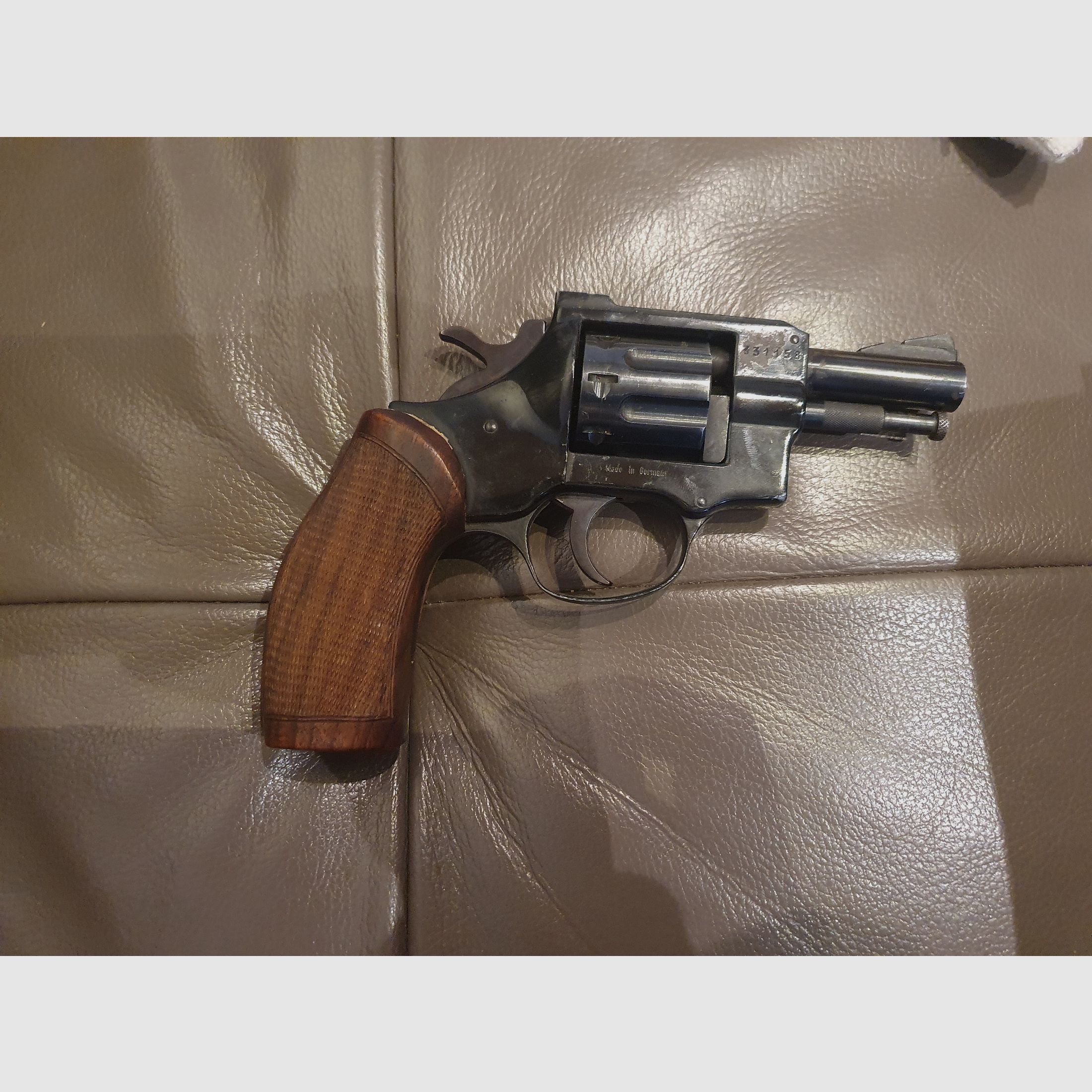 To sell various weapons as a complete package (or individually)