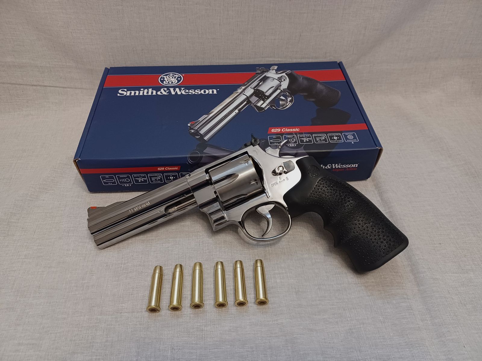 Smith & Wesson 629 - 5″ Chrome / 4.5 mm BB / CO2 / Revolver / Original Packaging (108)