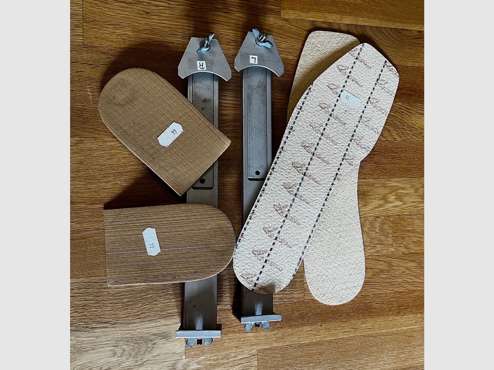 Corami Schießschuhe Pistolenschuhe Gr. 44 incl. Sohlenspanner usw...