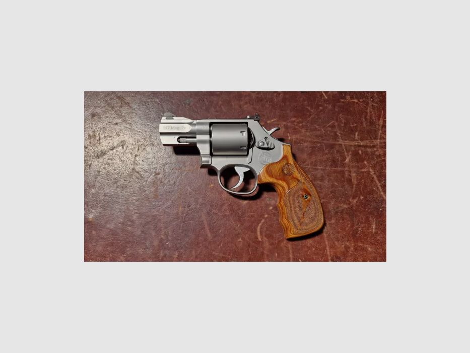 Gebraucht - Revolver 686 PLUS Performance Center Kal.357Mag SMITH & WESSON, Bild 3 von 5