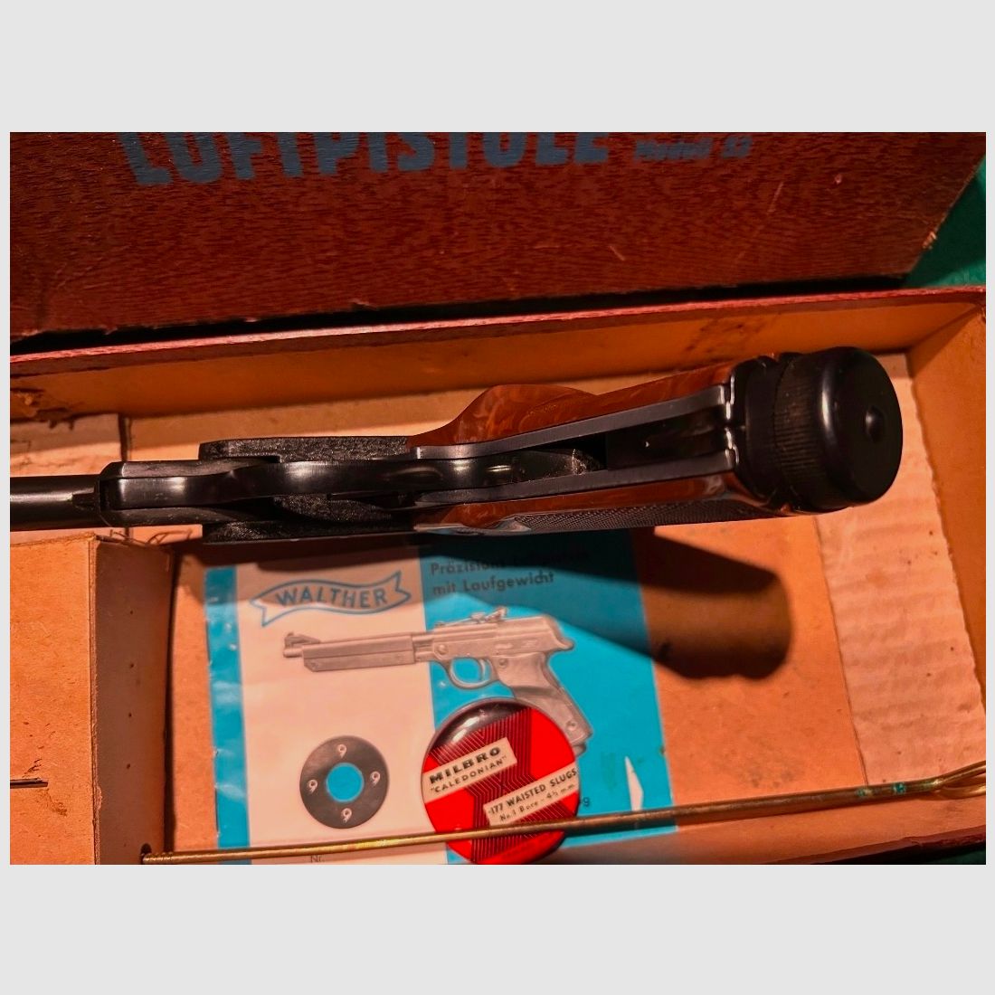 Pistola ad aria Walther LP53 nella confezione originale del 1958