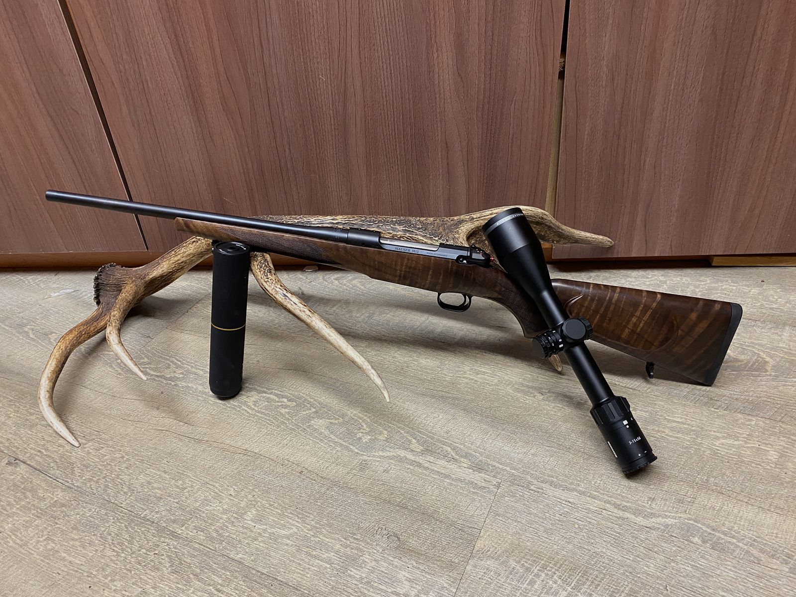 Mauser M12 Pure, con Minox Allrounder 3-15x56, con guida