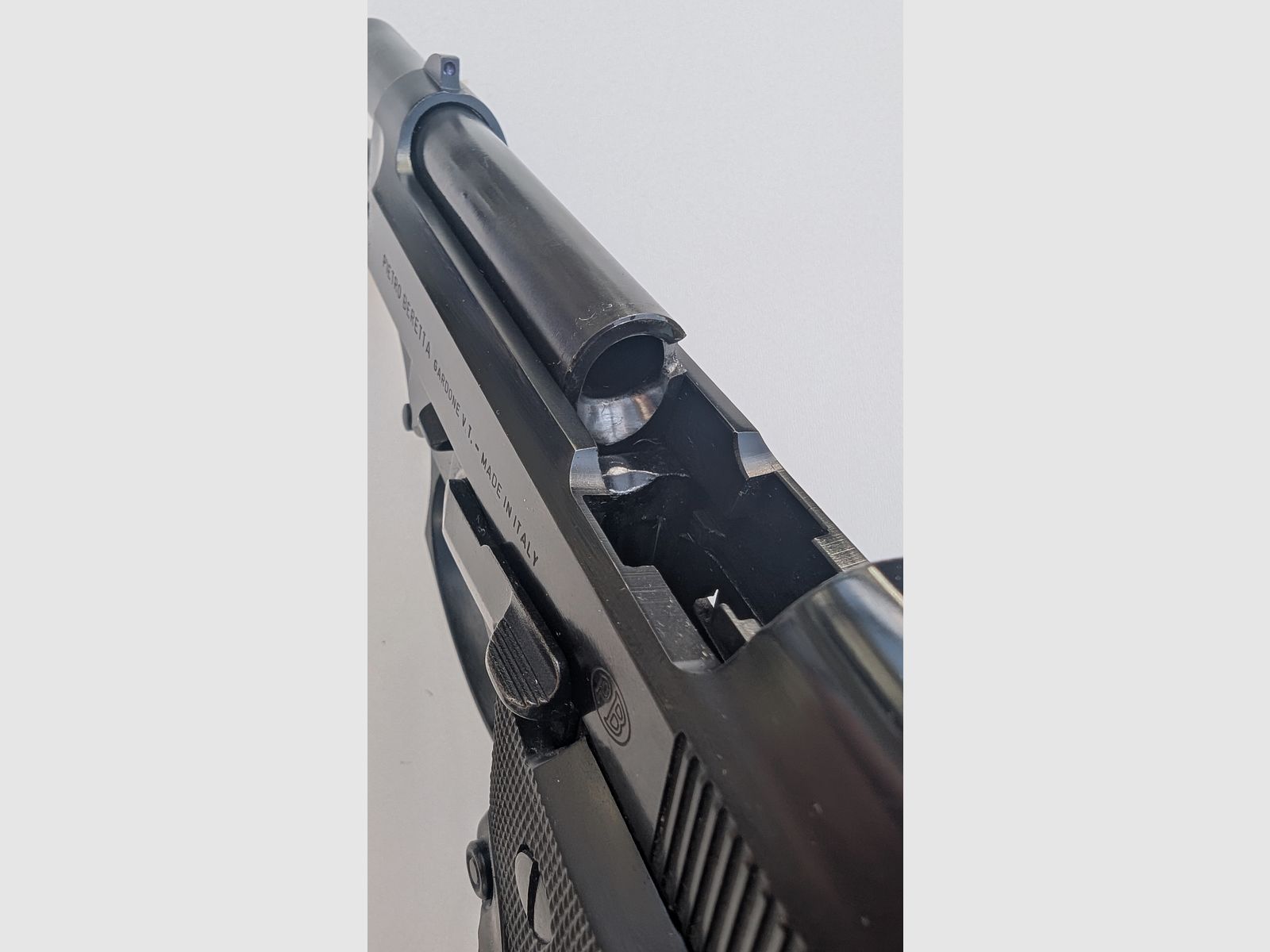 Beretta 92F 9mm Luger