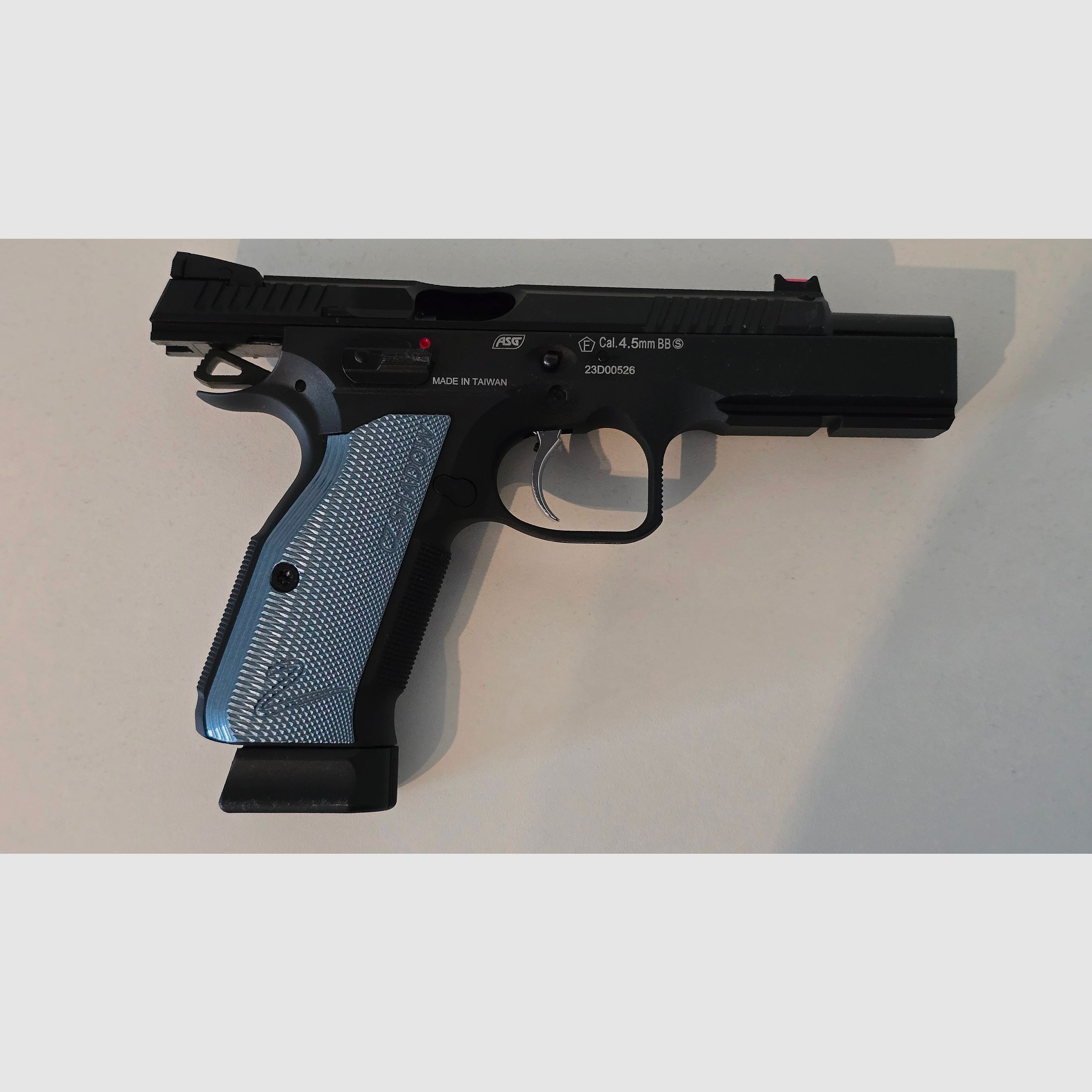CZ Shadow 2 CO2 Luftpistole Kal. 4,5 mm BB Vollmetall Blowback schwarz