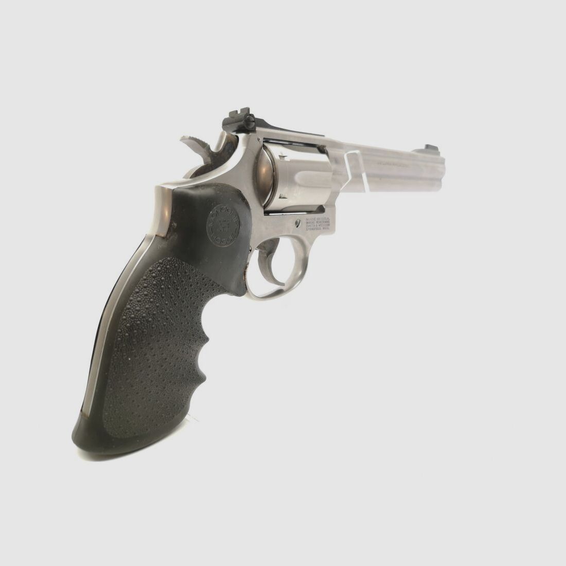 Smith & Wesson 617-1