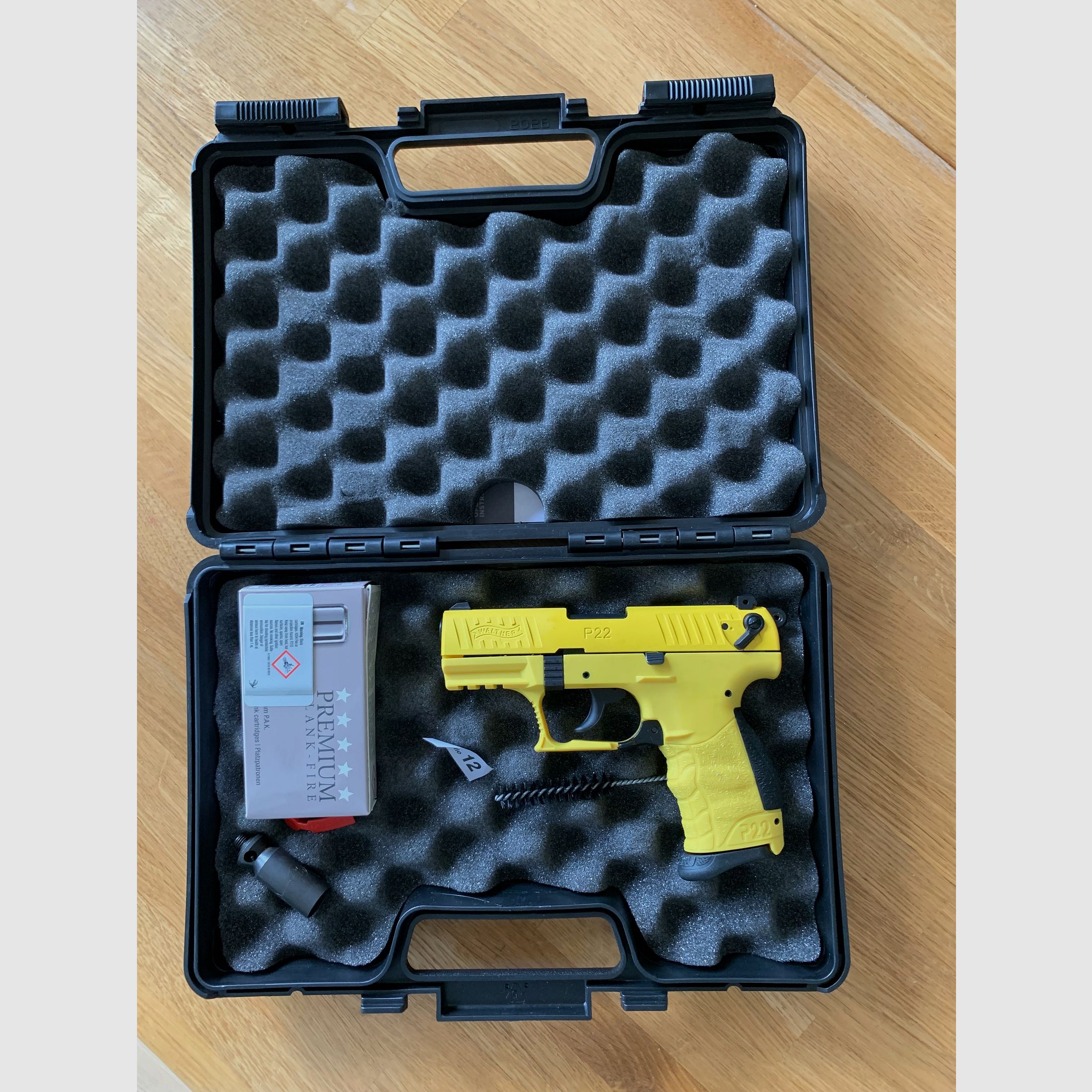 <p>pistolet d'alarme Walther P22Q</p>